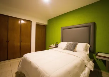 Hotel Suites Regina hotel thumbnail 7