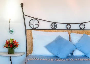 Los Milagros Hotel hotel thumbnail 8