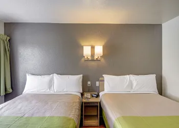 Studio 6 Midwest City, OK - Oklahoma City hotel thumbnail 4