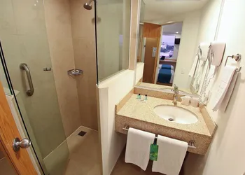 One Culiacan Forum hotel thumbnail 5