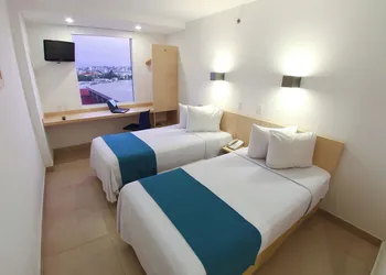 One Culiacan Forum hotel thumbnail 8
