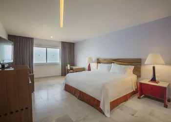 Holiday Inn Resort Ixtapa All-Inclusive by IHG hotel thumbnail 7