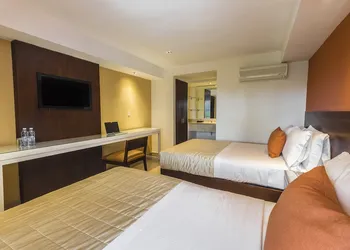 Hotel Puerta Del Sol hotel thumbnail 8