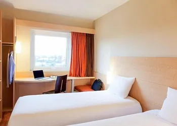 ibis San Luis Potosi hotel thumbnail 2
