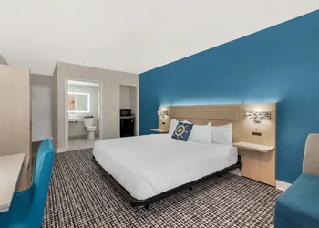 Heritage House Inn on Cape Cod, an Ascend Collection Hotel hotel thumbnail 8