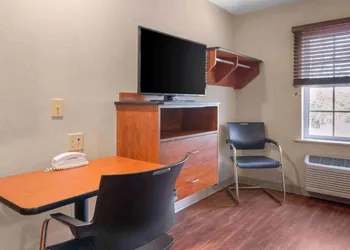 Studio 6 Extended Stay Birmingham Pelham AL hotel thumbnail 4