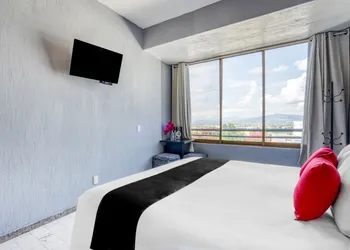 Hotel Guadalajara Express hotel thumbnail 5
