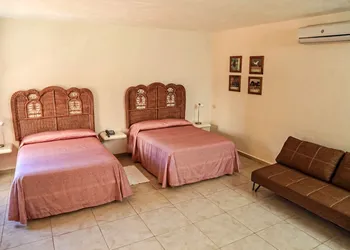 Hotel La Plaza de Tequisquiapan hotel thumbnail 2