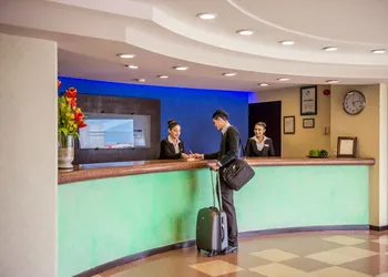 Aranzazu Plaza Kristal Aguascalientes hotel thumbnail 2
