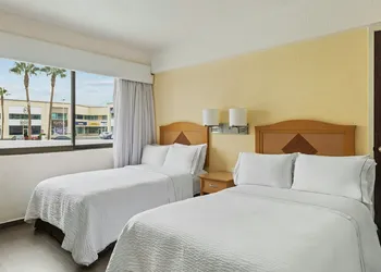 Fiesta Inn Express Chihuahua hotel thumbnail 7