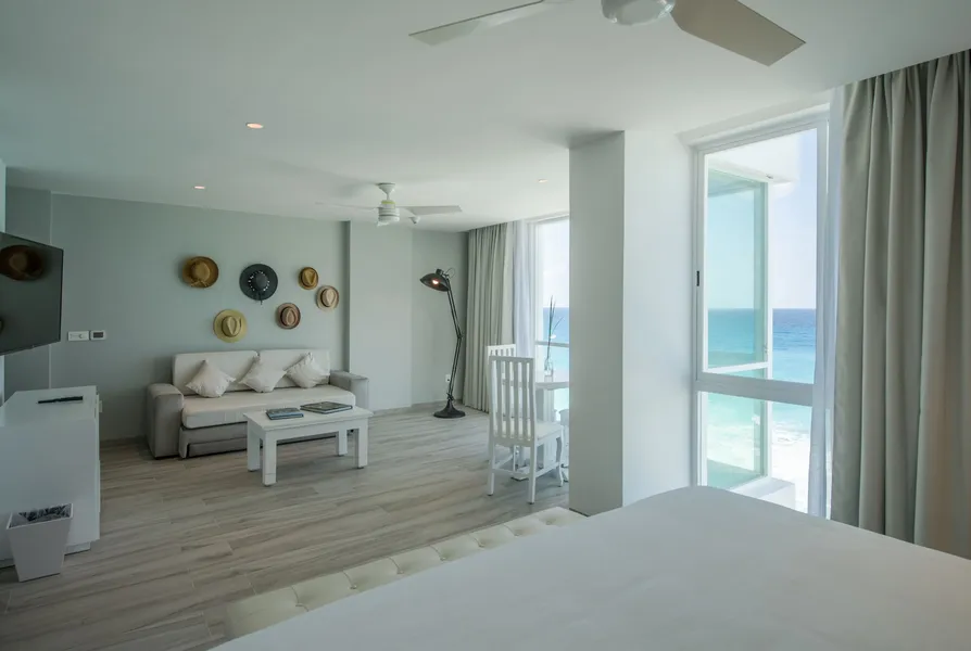 Oleo Cancun Playa All Inclusive Resort hotel detail image 6