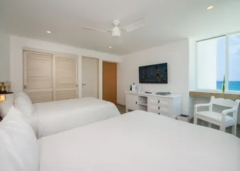 Oleo Cancun Playa All Inclusive Resort hotel thumbnail 8