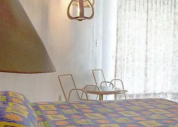 El Tropicano hotel thumbnail 7