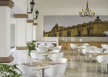 Fiesta Inn Queretaro hotel thumbnail 3