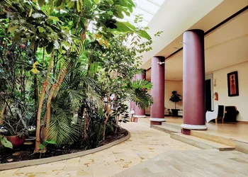 Hotel Jardines del Centro hotel thumbnail 3