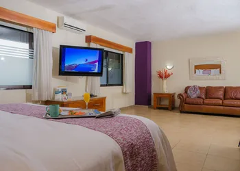 Comfort Inn Cordoba hotel thumbnail 4