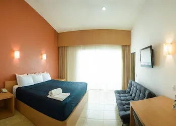 La Isla Huatulco hotel thumbnail 5