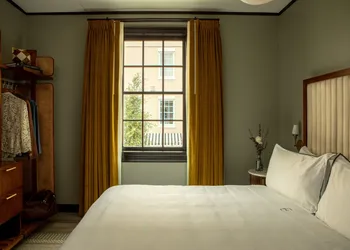 Emeline hotel thumbnail 7