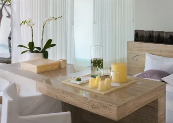 Encanto Acapulco hotel thumbnail 7