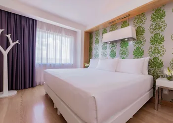 NH Queretaro hotel thumbnail 7