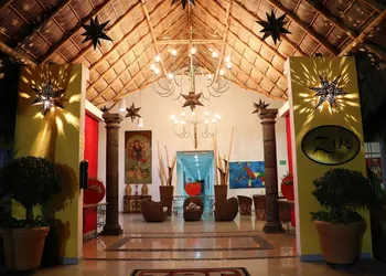 Zar Colima hotel thumbnail 2