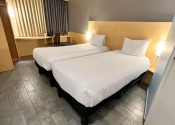 ibis Merida hotel thumbnail 2