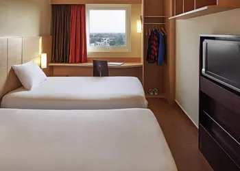 ibis Merida hotel thumbnail 4