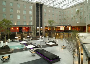 Courtyard Mexico City Airport hotel thumbnail 2