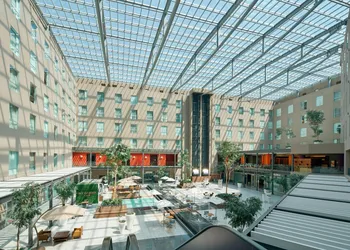 Courtyard Mexico City Airport hotel thumbnail 4