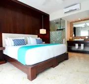 The Palm at Playa hotel detail image 7