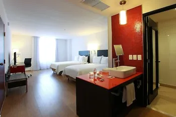 Fiesta Inn Express Naucalpan hotel thumbnail 8