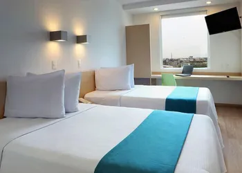 One Irapuato hotel thumbnail 4