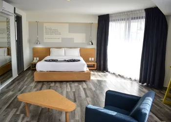 Perla Central Hotel hotel thumbnail 7