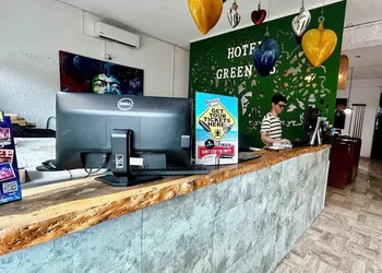 Hotel Green 16 hotel thumbnail 2
