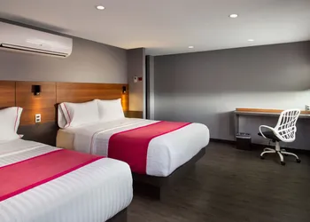 Hotel MX aeropuerto CDMX, Trademark Collection by Wyndham hotel thumbnail 7