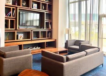 Fiesta Inn Express Cancún Cumbres hotel thumbnail 5