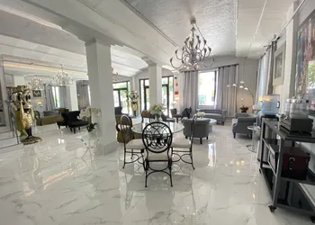 Notebook Miami Beach hotel thumbnail 4