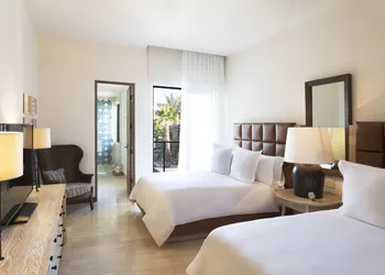 Chileno Bay Resort & Residences, Auberge Collection hotel thumbnail 4