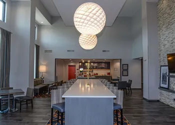 Hampton Inn & Suites Lenoir hotel thumbnail 6