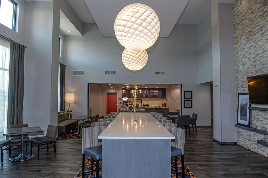 Hampton Inn & Suites Lenoir hotel detail image 6