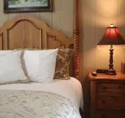 The Village Inn hotel detail image 4