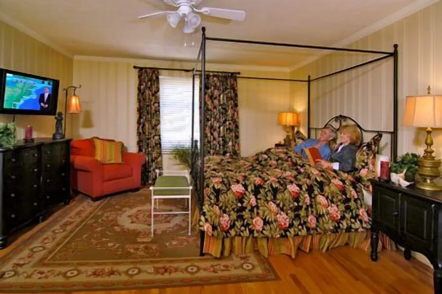 The Village Inn hotel detail image 6