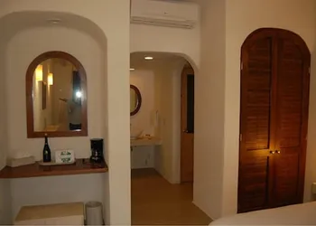 Hostal de la Luz hotel thumbnail 6