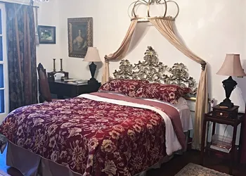 The Villa Bed and Breakfast hotel thumbnail 4