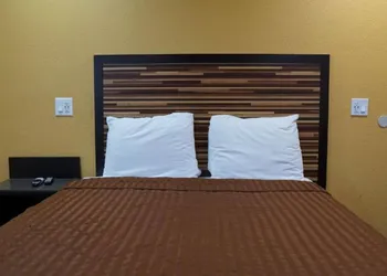 Holly Crest Hotel - Los Angeles, LAX Airport hotel thumbnail 5