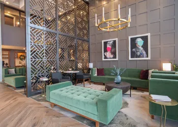 Sandman Signature Ottawa Airport Hotel hotel thumbnail 4
