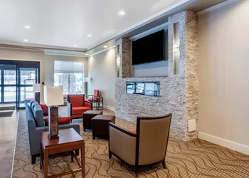 Comfort Inn & Suites hotel thumbnail 3