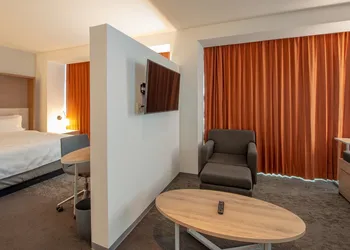 Holiday Inn Hotel & Suites Merida La Isla by IHG hotel thumbnail 8