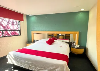 Autoparador del Valle hotel thumbnail 4