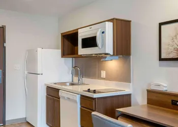 Extended Stay America Suites - Boston - Saugus hotel thumbnail 7